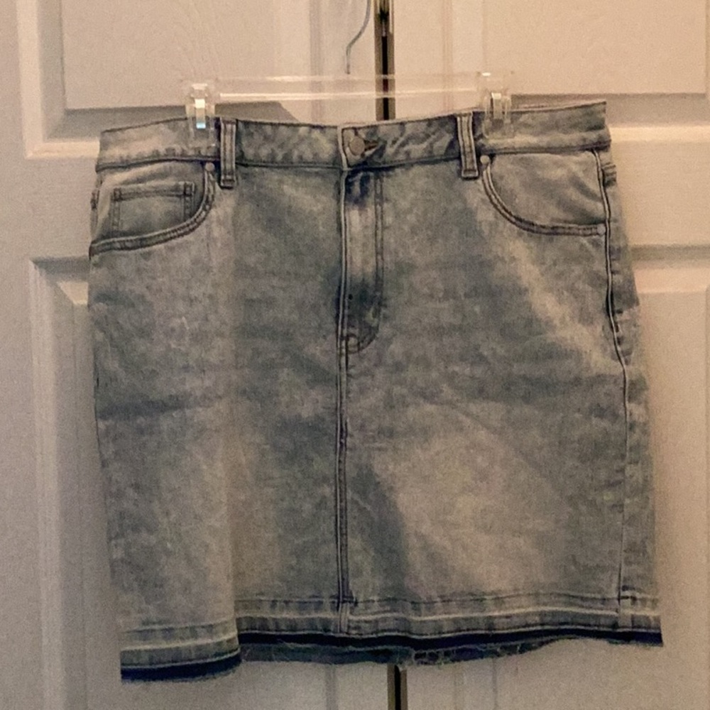 🦋NWT Time and Tru So Fun Size 16 Denim Skirt Wardrobe Must Have 🦋